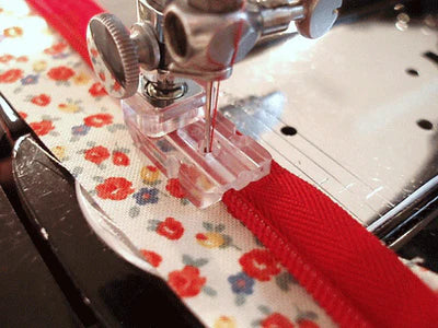 Featherweight Shoppe Zipper Foot Adjustable, Invisible