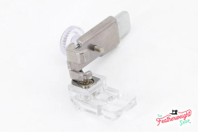 Featherweight Shoppe Zipper Foot Adjustable, Invisible